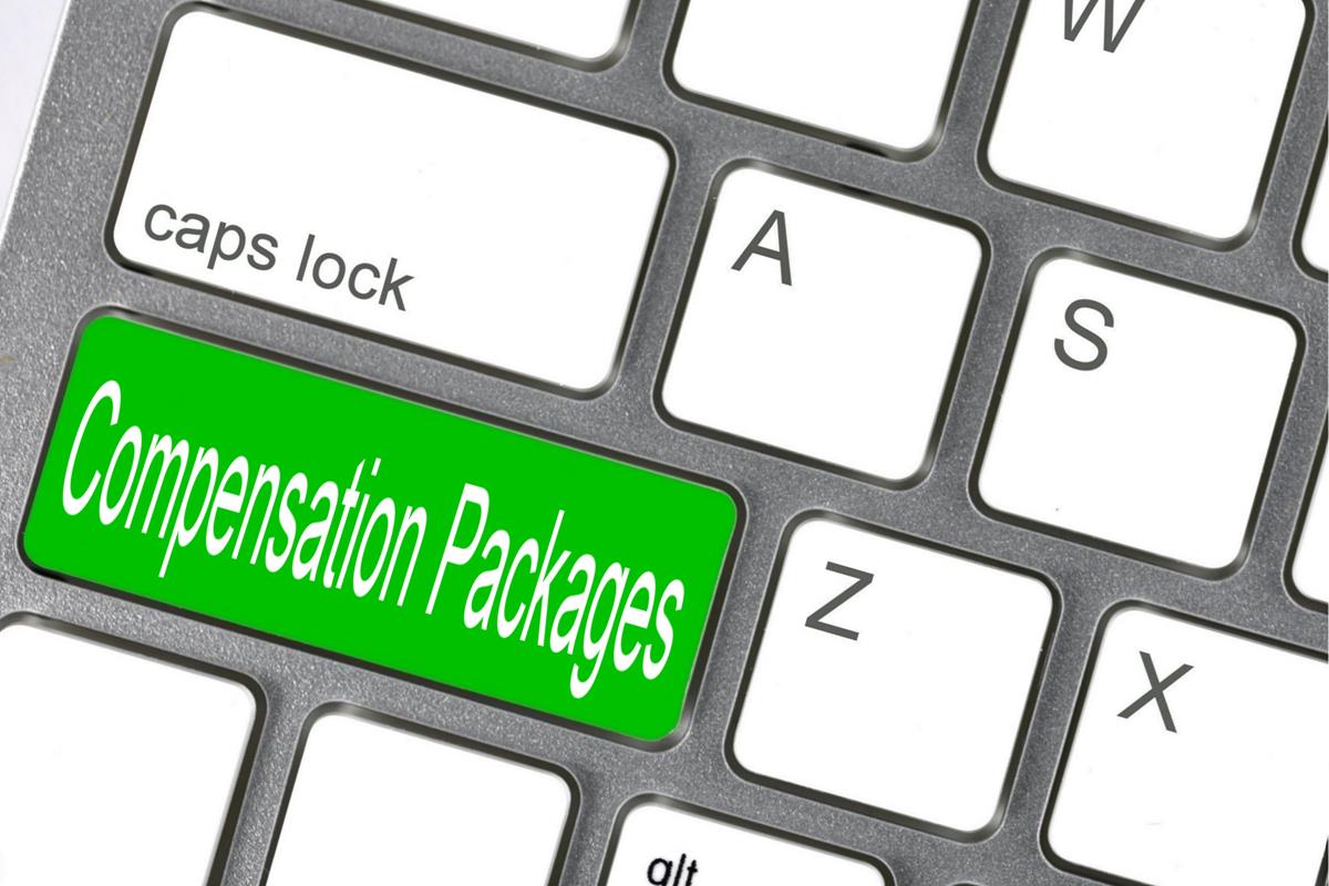 does compensation package matter on globus simulation