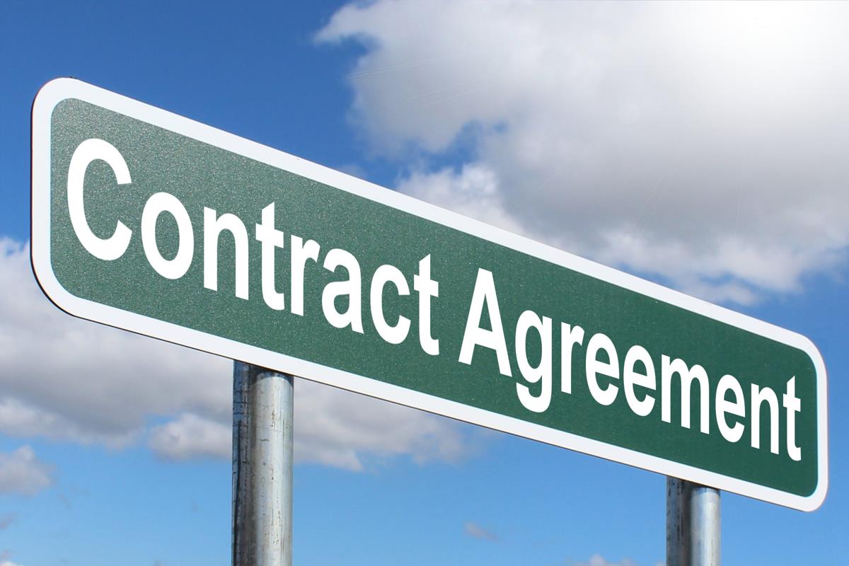 Contract Agreement - Free of Charge Creative Commons Green Highway sign